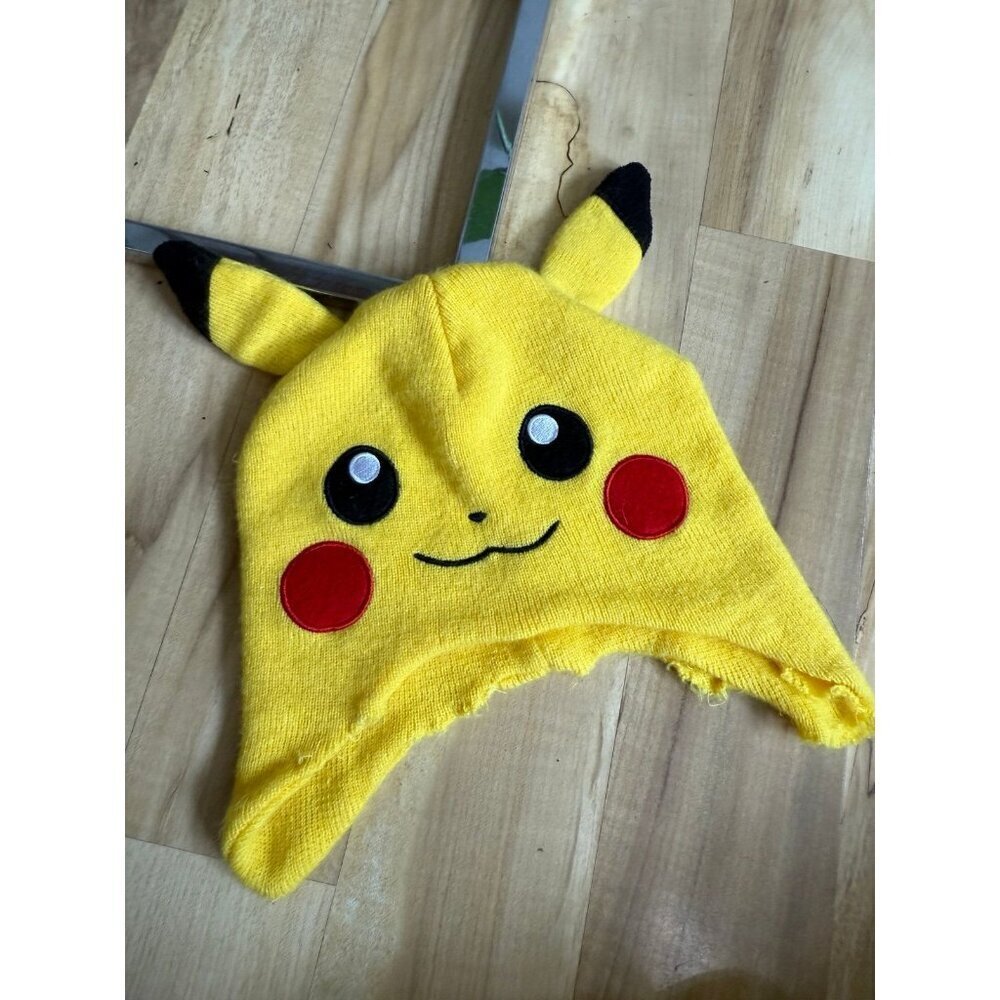 POKÉMON pikachu hat beanie